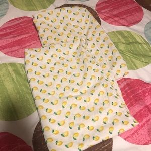 Set of adorable lemon pillowcases